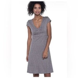 Toad & Co Rosemarie Dress in Cocoa Quinta Line Print. Organic cotton Blend. EUC.